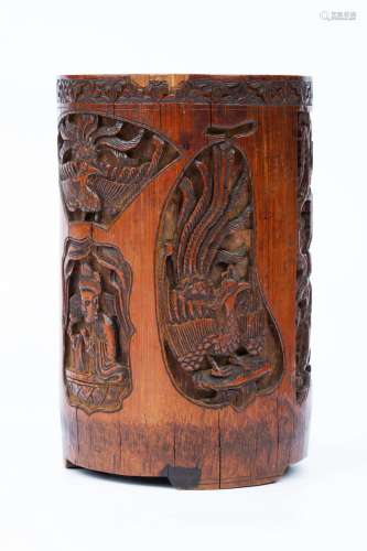 WRITING BRUSH HOLDER CARVED WITH EIGHTEEN ARHATS