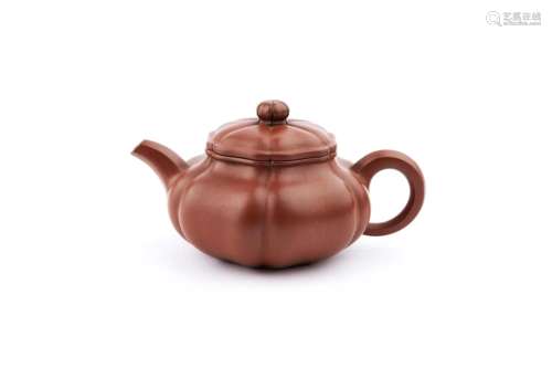 ZISHA TEA POT BY MASTER XU HANTANG (STUDENT OF GU