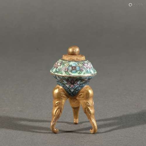 Famille Rose Porcelain Gold Painted Tripod Snuff Bottle, Chi...