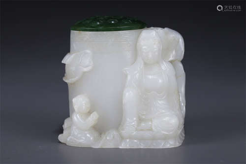 A Set of Hetian Jade Thumb Ring and Ring Box.