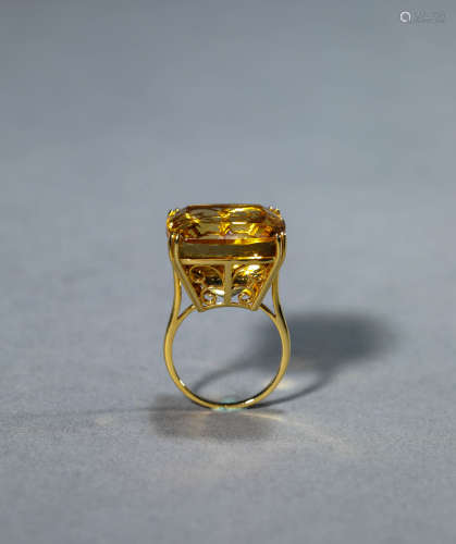 18K金鑲黃水晶戒指