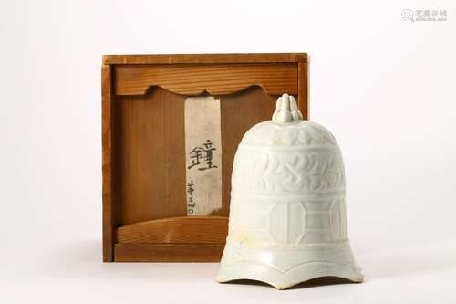 WHITE GLAZE PORCELAIN BELL