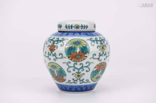 DOUCAI GLAZE CHRYSANTHEMUM JAR AND COVER