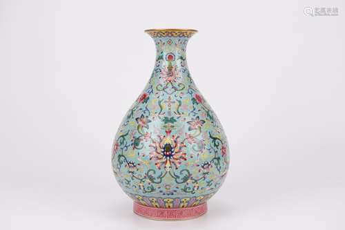 FAMILLE ROSE INTERLOCKING LOTUS PEAR-SHAPE VASE