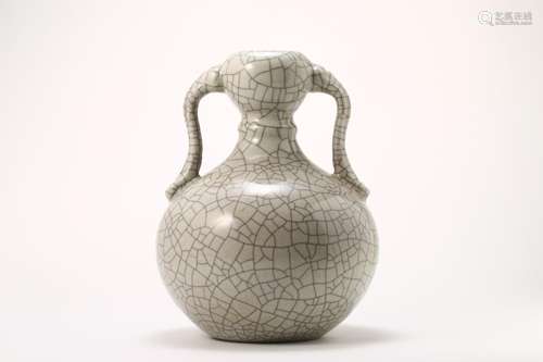 GUAN TYPE ICE CRACKLE VASE