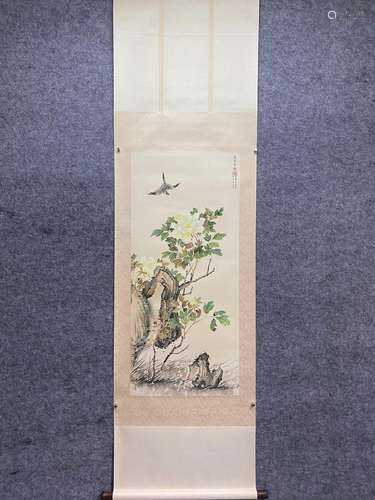 CHINESE FLOWER AND BIRD PAINTING PAPER SCROLL