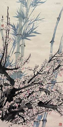 CHINESE FLOWER AND BIRD PAINTING PAPER SCROLL