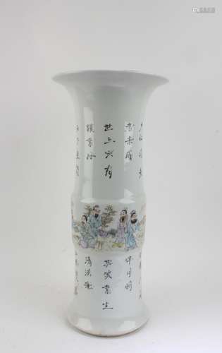 CHINESE PORCELAIN VASE