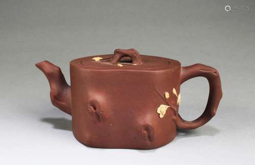 CHINESE ZISHA TEAPOT