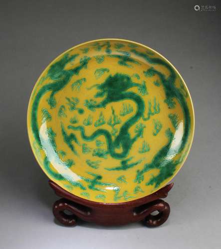 CHINESE GREEN DRAGON OVER FAMILLE JAUNE PORCELAIN