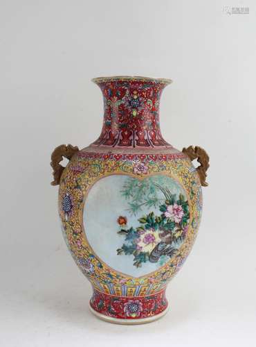 CHINESE FAMILLE ROSE VASE