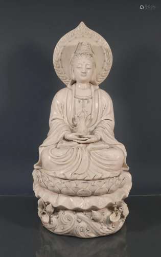 A Delicate Dehua Kiln Seated Lotus Guanyin Porcelain