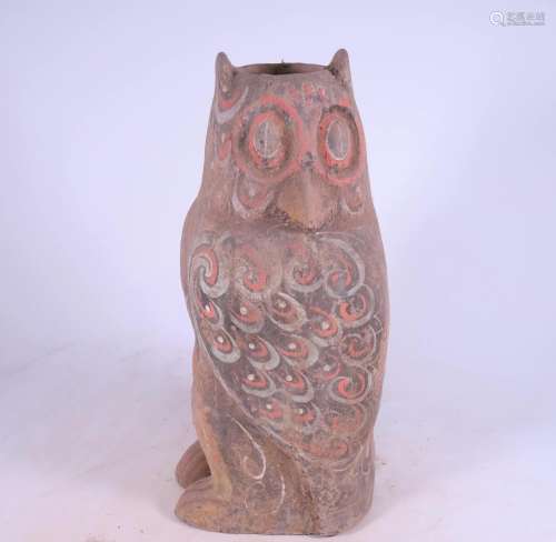A Rare Sancai Eagle-Shaped Vase