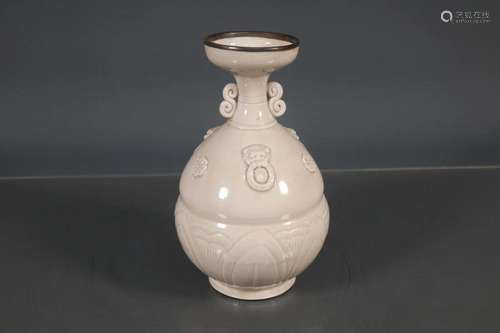 The Fine Ding Kiln Double-ears Sculpture Vase