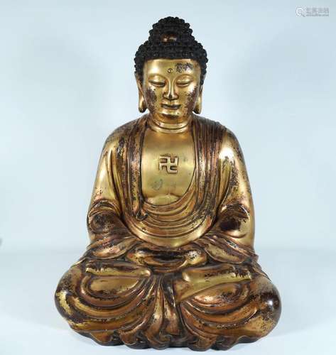 A Delicate Gilt-Bronze Seated Shakyamuni Buddha Statue