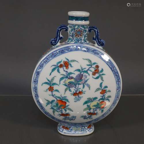 The Fabulous Blue and White Contrasting Colored Ruyi