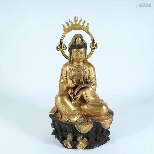 A Fantastic Gilt- Bronze Seated On Lotus Guanyin Statue