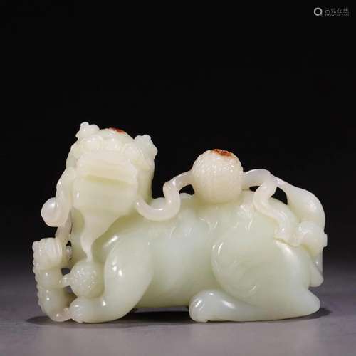 CHINESE CELADON JADE BEAST AND BALL PAPER WEIGHT