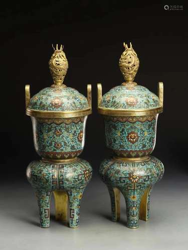 PAIR OF CHINESE CLOISONNE TRIPLE FEET FLOWER CENSER