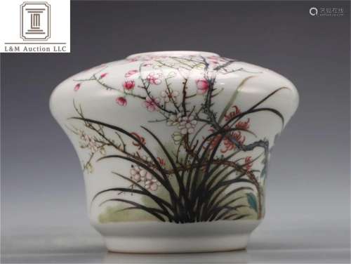 A Chinese Famille Rose Porcelain Water Pot with