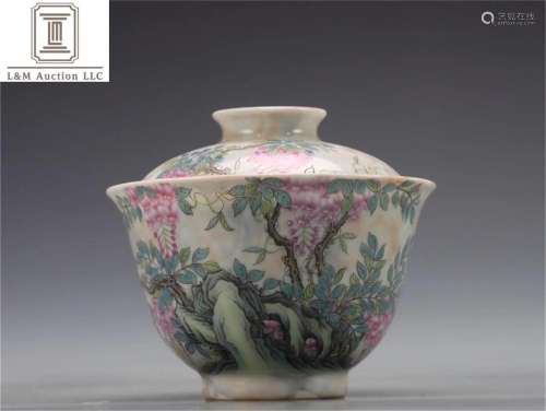 A Chinese Famille Rose Porcelain Lidded Flower Bowl
