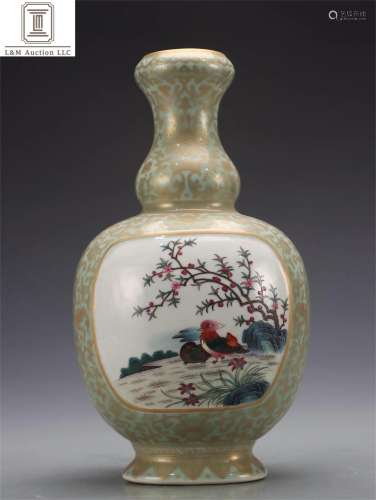 A Chinese Famille Rose Porcelain Mandarine Duck Vase