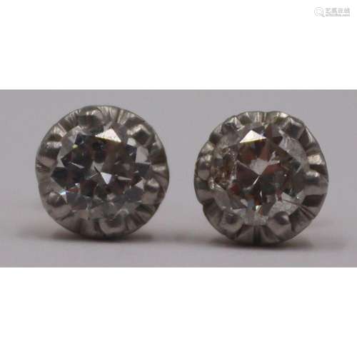 JEWELRY. Pair of 0.50ct+ Diamond Stud Earrings.