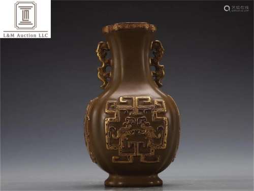 A Chinese Tea Dust Green Glazed Porcelain Vase