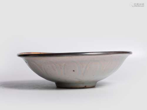 Porcelain bowl, China, South China, Song to Yuan Dynasty 968...