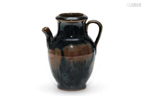 Sauce Black glazed Ewer