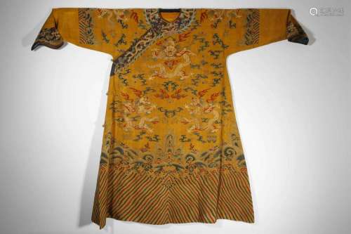 Kesi Tapestry Robe with Nine Dragons Pattern