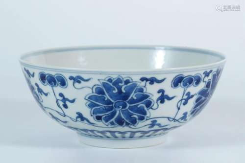 Blue-and-white Bowl with Interlaced Lotus Pattern