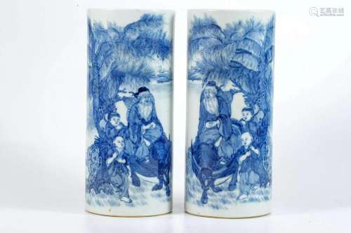 Pair Blue-and-white Hat Holders with Landscape and