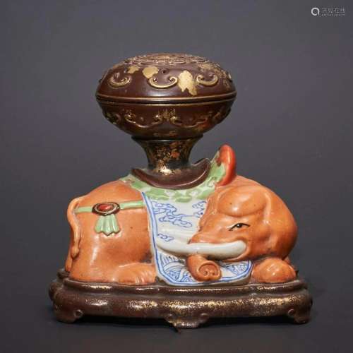 Famille Rose elephant-shaped Censer with Gold Outlining