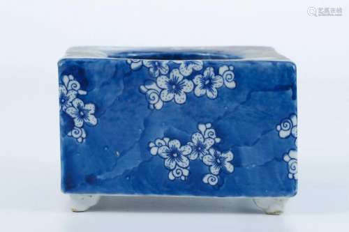 Water Washer with Winter Plum Blossom Pattern