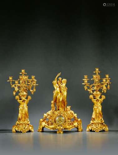 十九世纪制 格拉克丝·马里（GRAUX MARLY）神话人物饰鎏金三件套钟