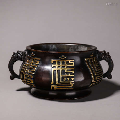 Gilt bronze bronze incense burner with dragon ears