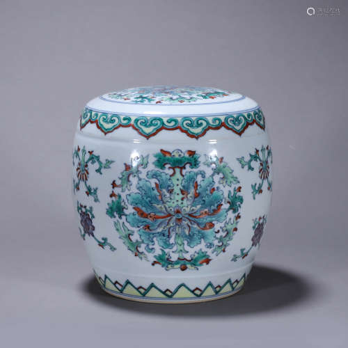 Porcelain Drum with Doucai Flower Pattern