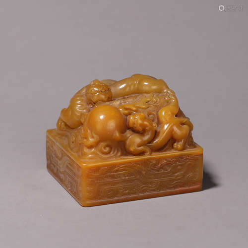 Double Dragon Play Zhutian Yellow Stone Seal