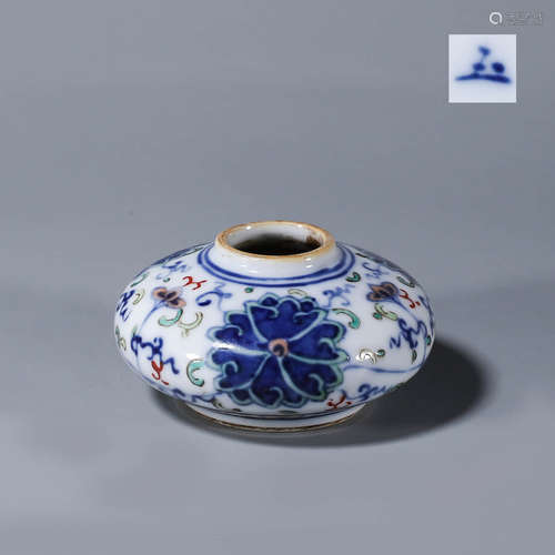 Doucai tangled flower pattern water bowl