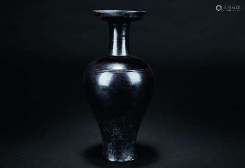 明 紫金釉花瓶