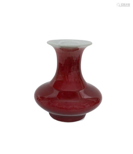 七十年代 紅釉瓶