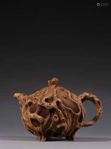 裴石民款 紫砂樹樁形茶壺
