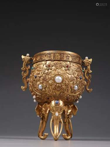 清代 銅鎏金嵌珍珠寶石雙龍耳象鼻三足爵杯