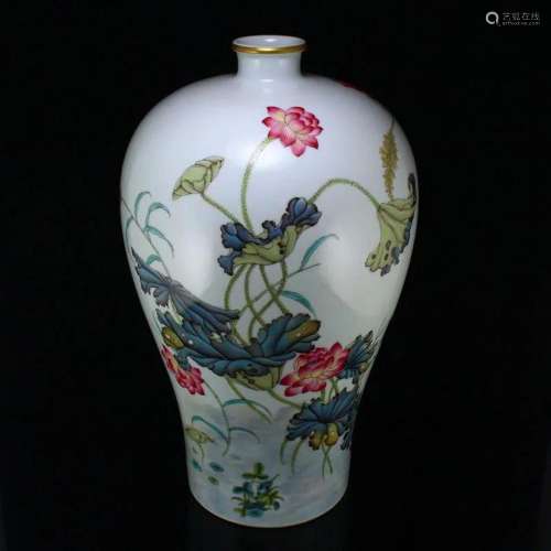 Famille Rose Lotus Flower & Lotus Leaf Porcelain Vase