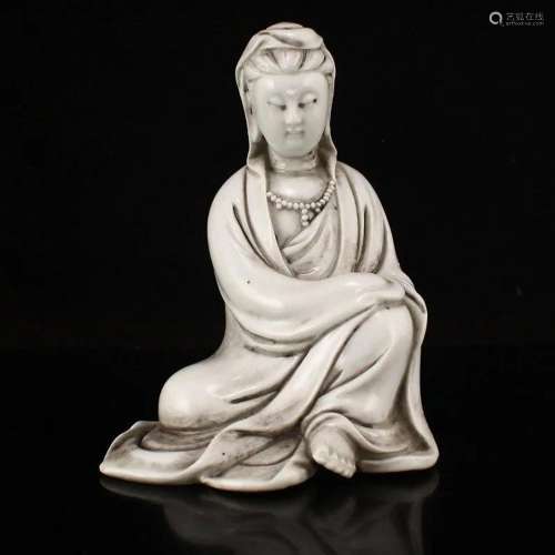 Dehua Kiln White Glaze Porcelain Kwan-Yin Sttaue