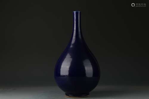 清乾隆 霁蓝釉揭老底胆瓶