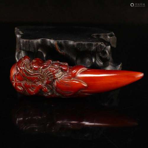 Vintgae Ox Horn Dragon Tooth Pendant