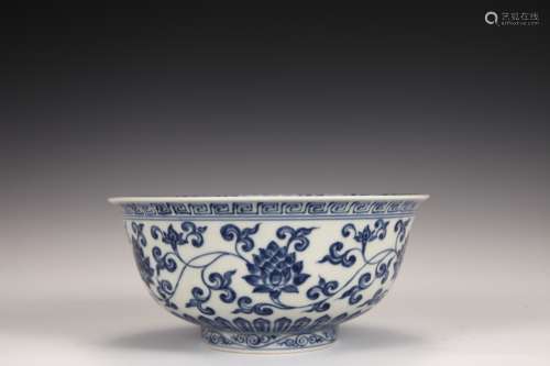 A Blue and White FLOWER GRAIN BOWL