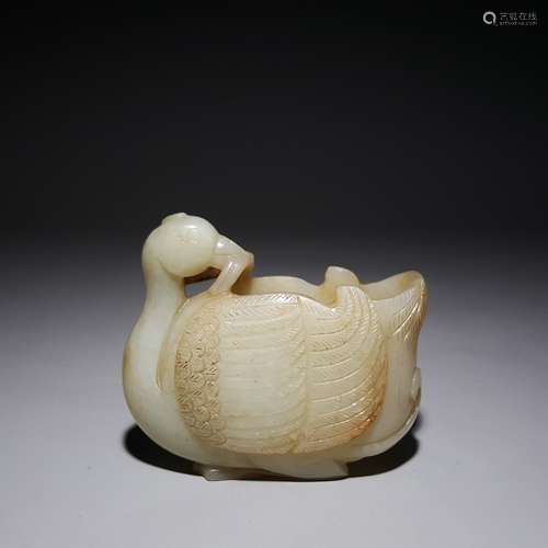 A Hetian jade bird brush washer